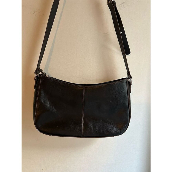 Etienne Aigner Women's Black Leather Shoulder Bag - Picture 5 of 8